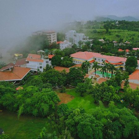 Manas Lifestyle Resort, Igatpuri Kültér fotó